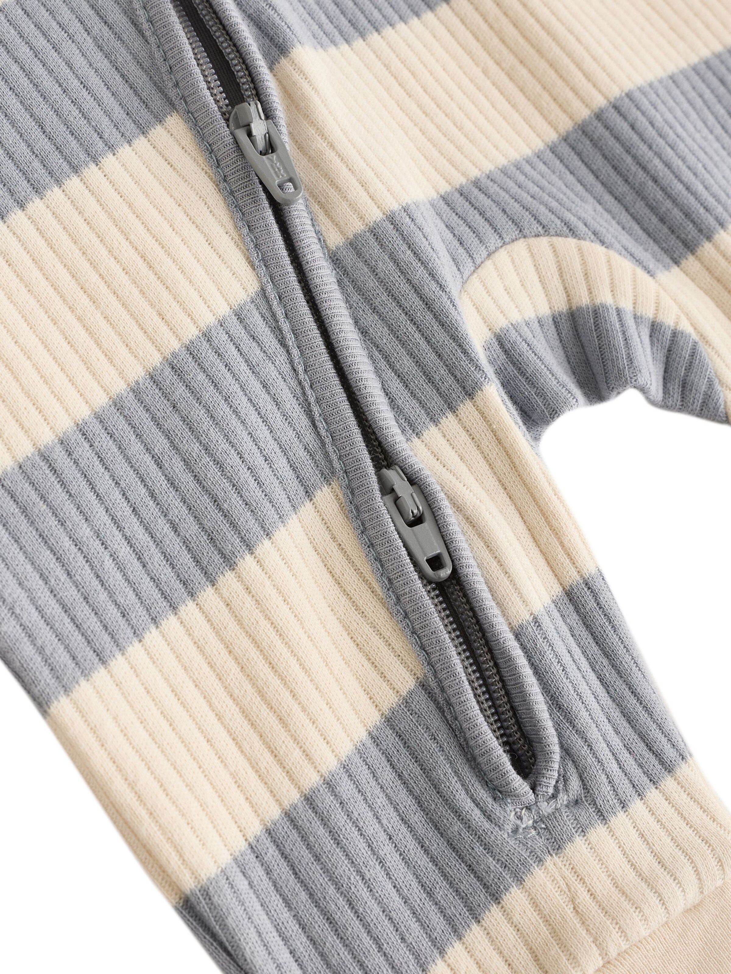 Next Schlafanzug in Beige