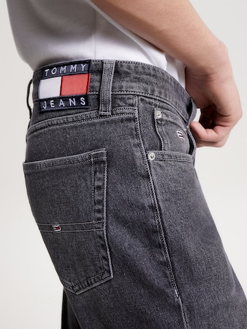 Tommy Jeans Regular Jeans 'Ryan' in Schwarz