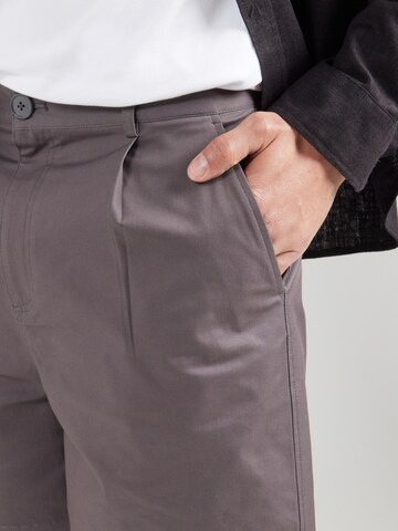 TRAPP - regular Pantalón plisado en gris