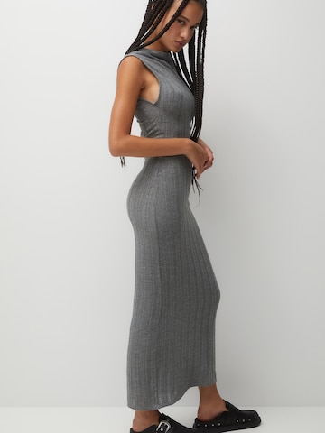 Pull&Bear Knitted dress in Grey