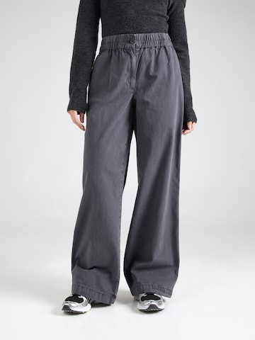 TOPSHOP Loose fit Pants in Grey: front