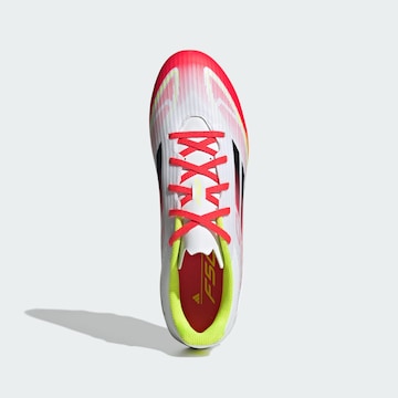 Chaussure de foot 'F50 Club' ADIDAS PERFORMANCE en blanc