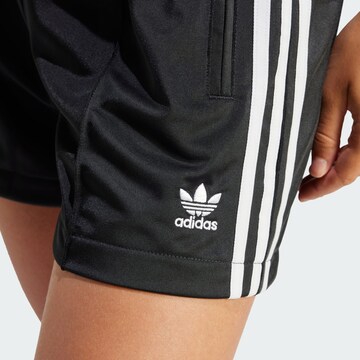 ADIDAS ORIGINALS Loosefit Παντελόνι 'Firebird' σε μαύρο