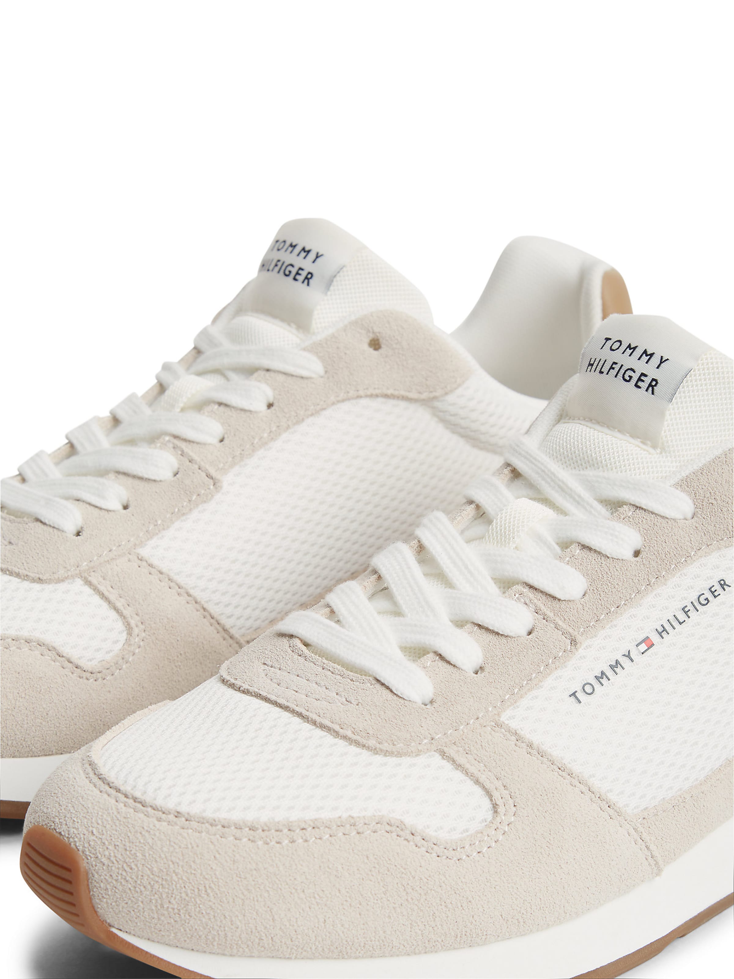 TOMMY HILFIGER Sneaker in Weiß