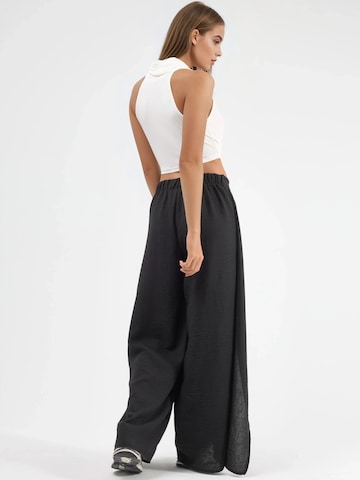 Busem Loosefit Broek in Zwart