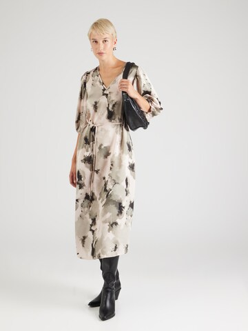 Rochie 'VENTIA' de la SISTERS POINT pe gri