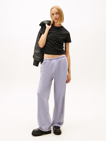 Tricou de la Tommy Jeans pe negru