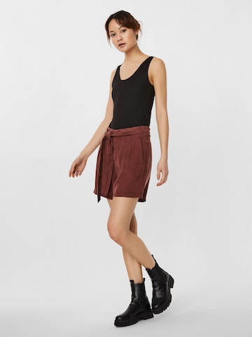 VERO MODA Regular Pleat-Front Pants 'Mia' in Brown