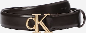 Curea de la Calvin Klein pe maro: față