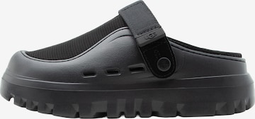 UGG Cokle 'PeakMod' | črna barva: sprednja stran