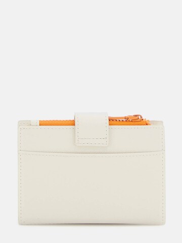 GUESS Case in White