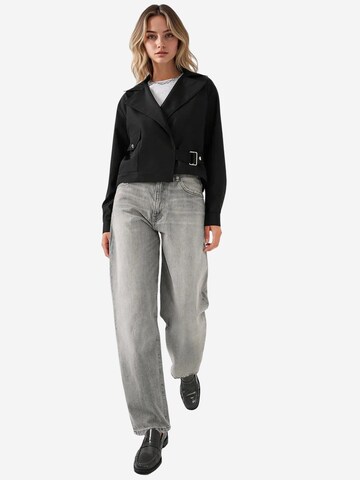 Bigdart Between-Seasons Coat in Black