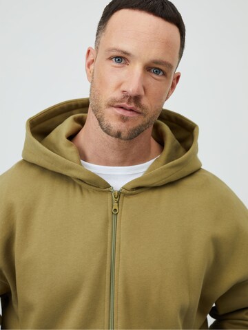 DAN FOX APPAREL كنزة رياضية 'Bent' بلون أخضر