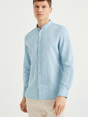 Slim fit Camicia di WE Fashion in blu