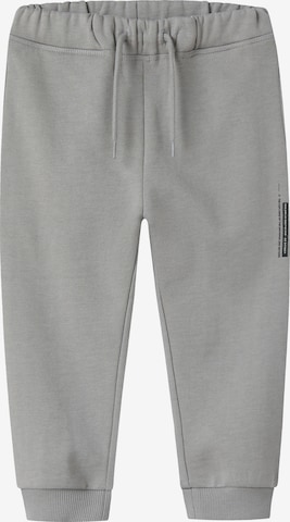 Pantalon 'NMMOLAF' NAME IT en gris : devant