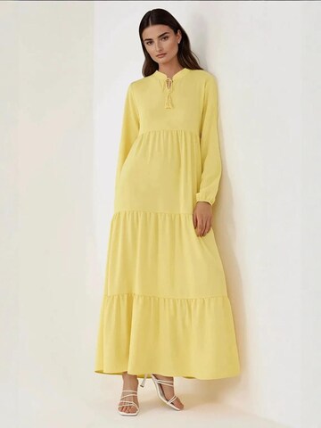 Hiccup Dress in Yellow: front