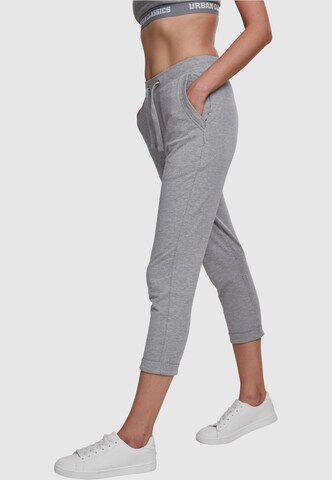 Effilé Pantalon Urban Classics en gris