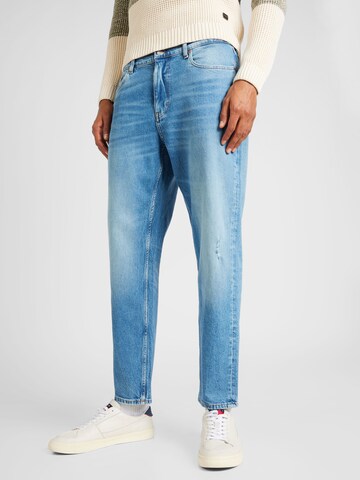 Tommy Jeans Regular Дънки 'ISAAC RELAXED TAPERED' в синьо: отпред