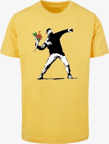 Merchcode Shirt 'Banksy - Love Is In The Air' in Gelb: Vorderseite