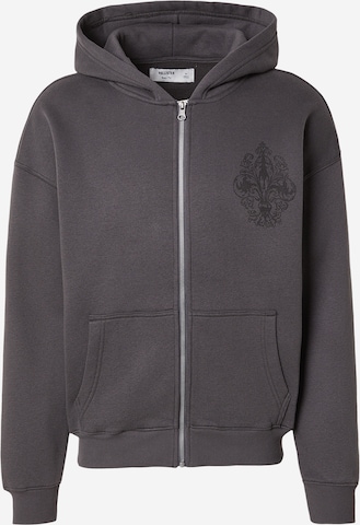 HOLLISTER Collegetakki värissä musta: etupuoli