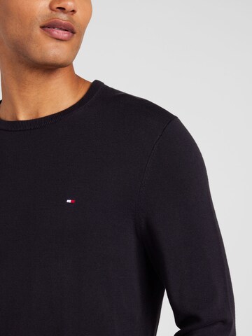 TOMMY HILFIGER Свитер 'ESSENTIAL' в Черный