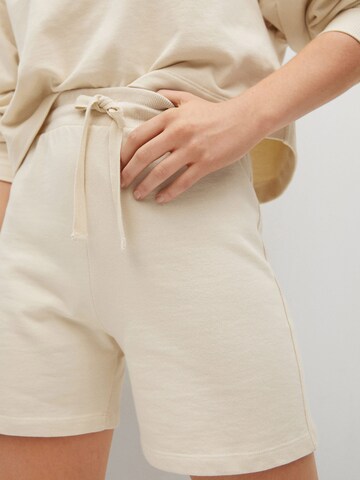 Regular Pantalon 'PARIS' MANGO en beige