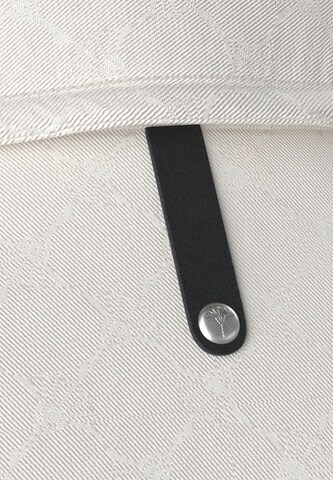 STRELLSON Between-Season Jacket in White