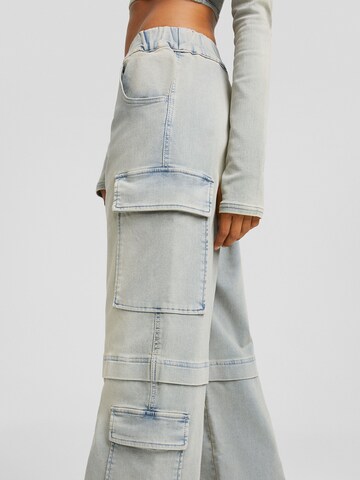 Bershka Wide leg Cargo Jeans in Blue