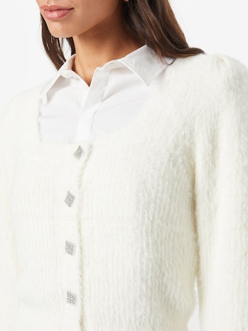 Cardigan River Island en blanc