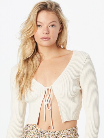 Nasty Gal Gebreid vest in Beige: voorkant