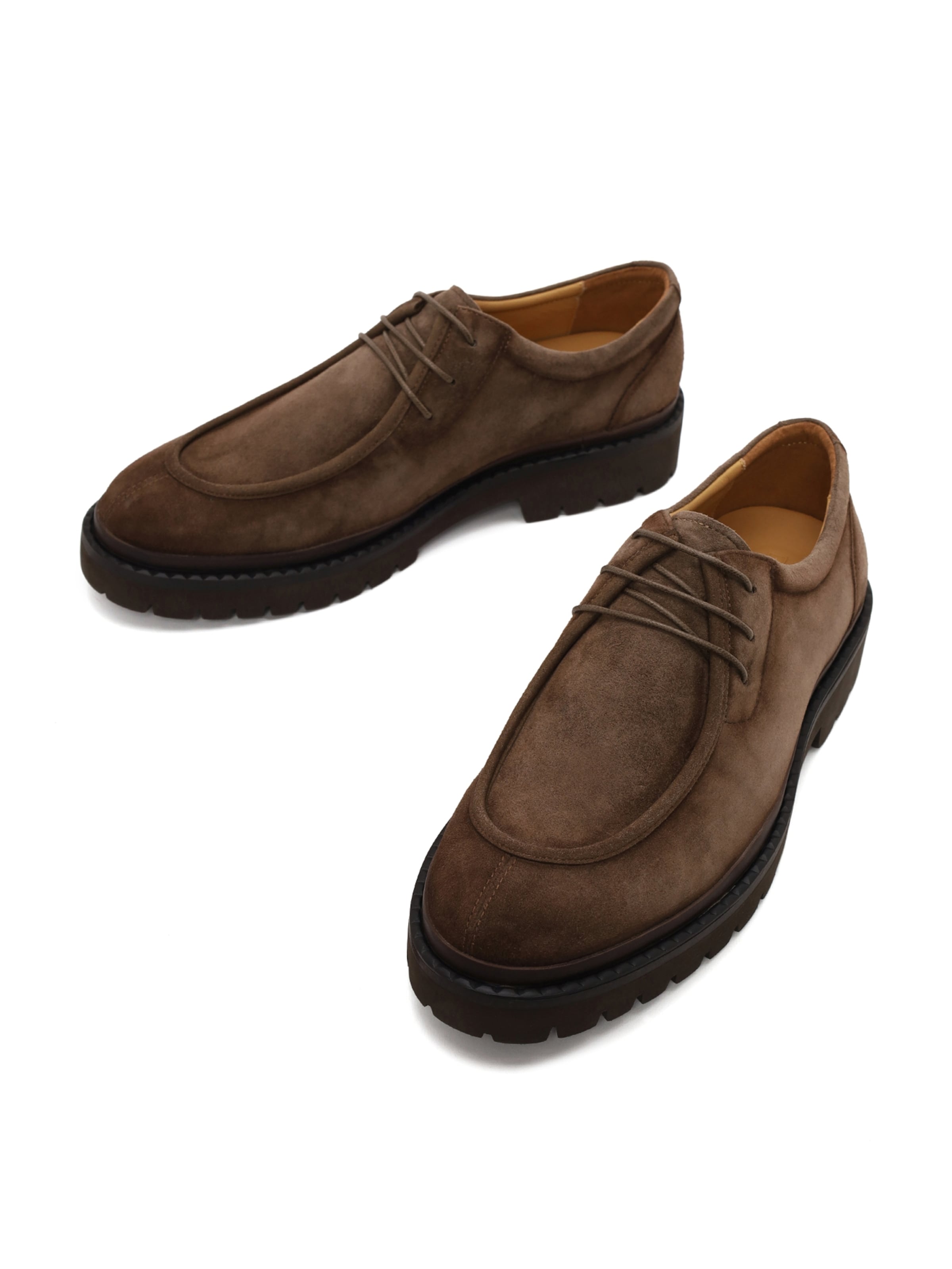 Scarpa stringata di Derimod in beige