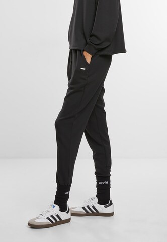 Aim'n Regular Trousers 'AMN-243-PNT-20010010-010' in Black