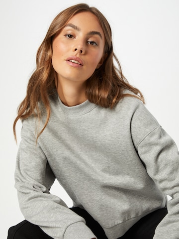 WEEKDAY Sweatshirt 'Amaze' in Grey