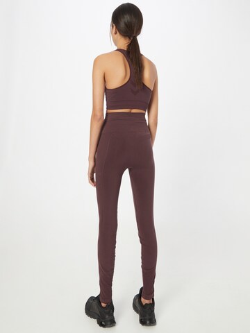 Skinny Pantaloni sport 'Tif' de la Hummel pe maro