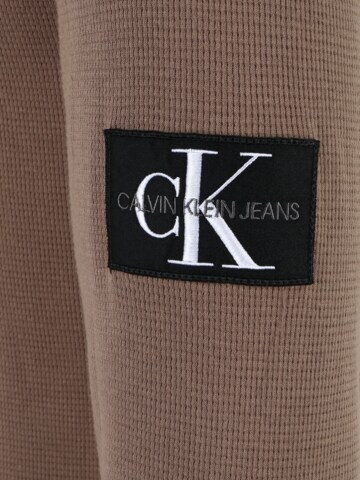 Calvin Klein Jeans Regular Тениска в кафяво