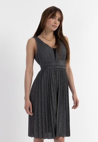 faina Cocktail Dress in Black: front