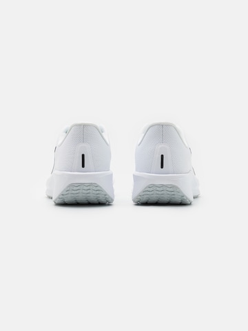 NIKE Running shoe 'Quest 6' in White