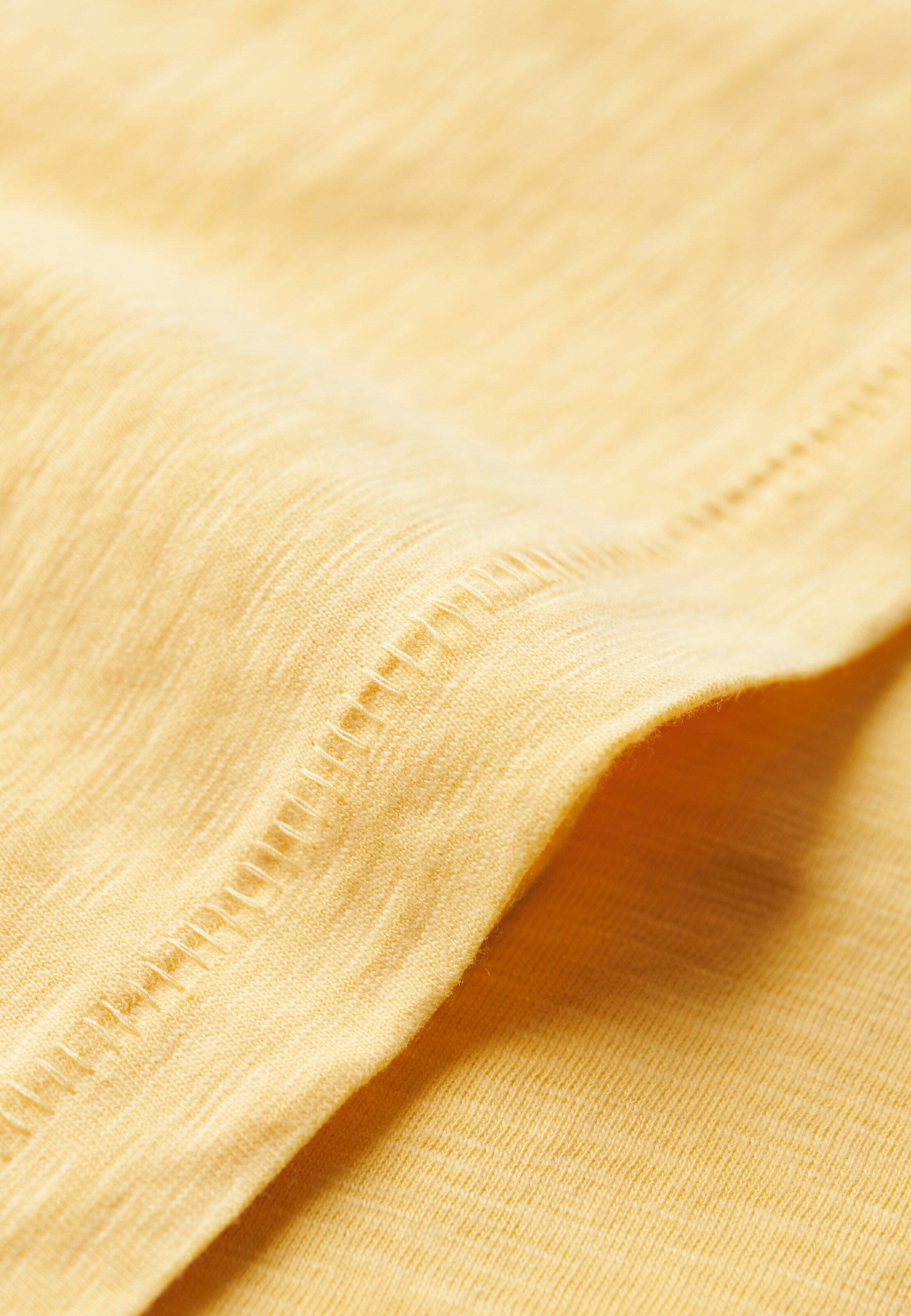 T-shirt Superdry en jaune