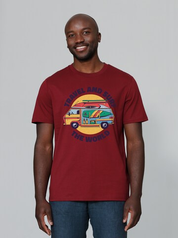 Watapparel Shirt ' Travel and surf ' in Rood: voorkant