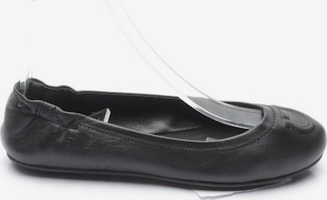 Salvatore Ferragamo Flats & Loafers in 35 in Black: front