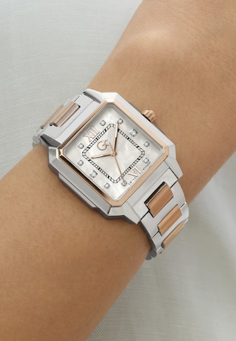 Montre à affichage analogique Gc en rose : devant