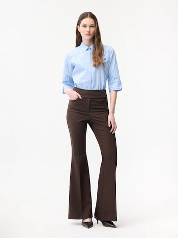 Regular Pantalon à plis adl en marron