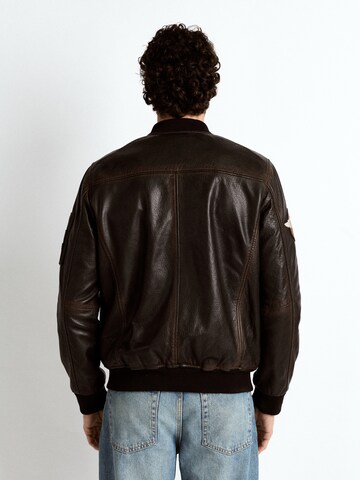 JCC Tussenjas '31025205' in Bruin