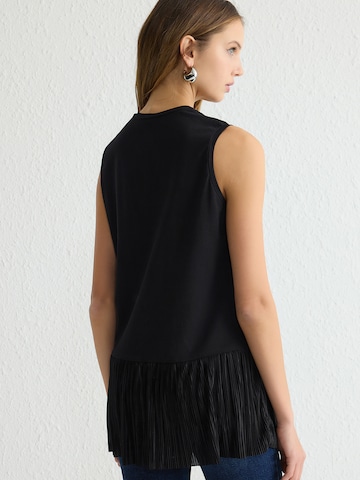 Trendyol Blouse in Zwart