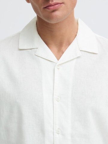 INDICODE JEANS - Regular Fit Camisa ' IDMonken ' em branco