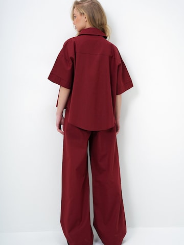 Trend Alaçatı Stili Ταγέρ με παντελόνι σε κόκκινο