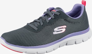 Baskets basses SKECHERS en gris : devant