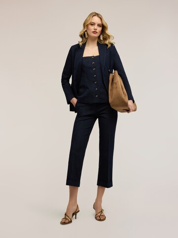 MOTIVI Tapered Jeans‌ in Blau