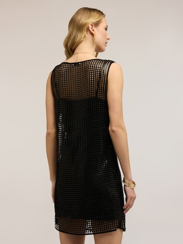 Robe MOTIVI en noir