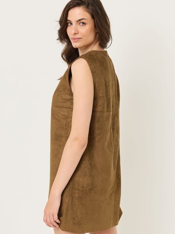 Tamaris Dress in Brown
